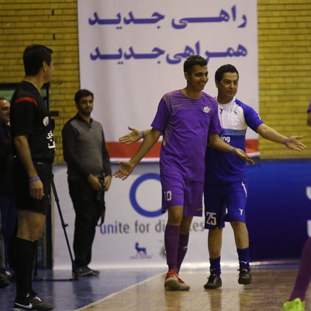 مهرداد میناوند