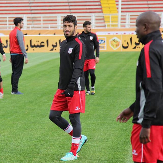 شجاع خلیل زاده