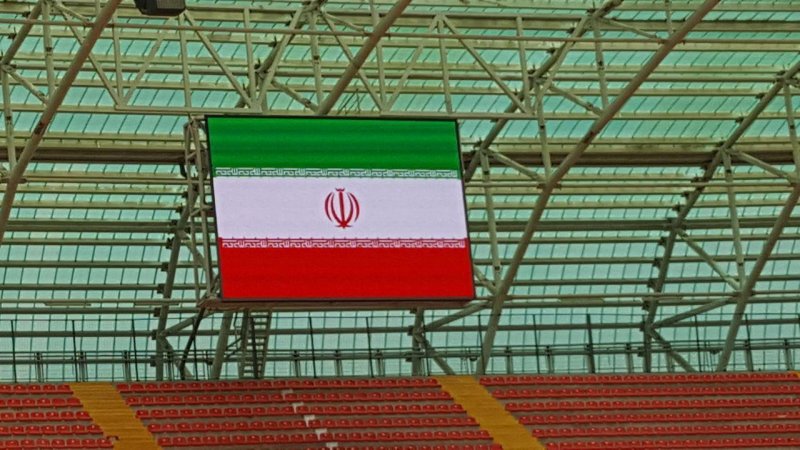 پرچم ایران در ورزشگاه کربلا