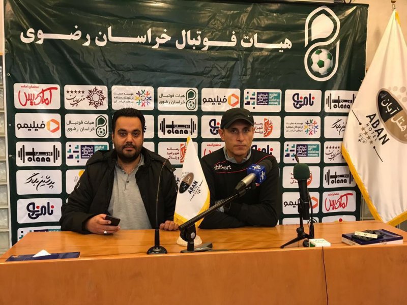 فکر می کنم فردا گل گهر فشرده بازی می کند/ گلمحمدی: علت استرس ما گلزنی دیرهنگام است