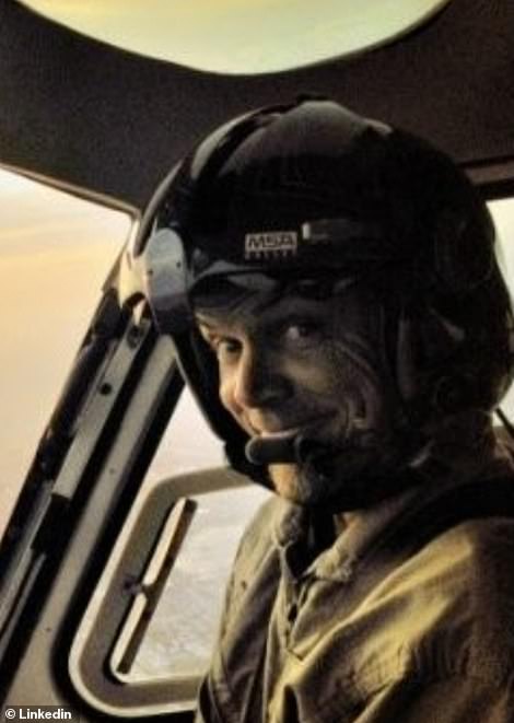 images of kobe bryant helicopter pilot