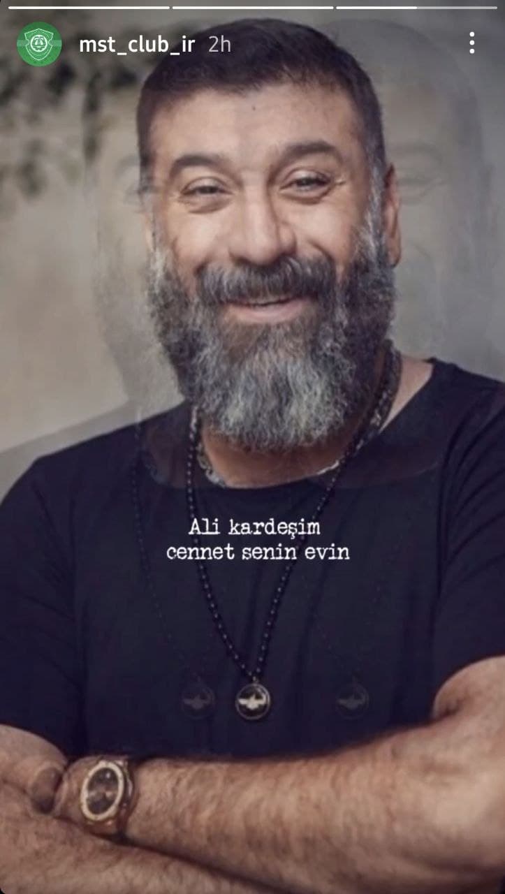 1568952