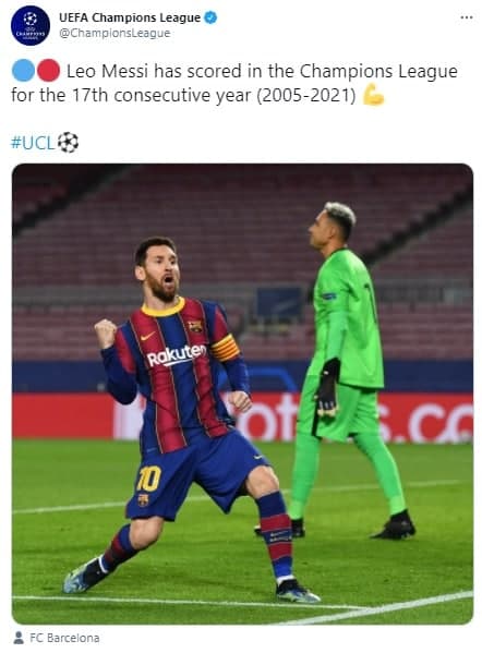 1573383