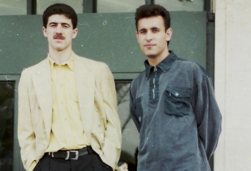 1619879