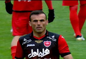 سید جلال حسینی دومین مدافع میانی برتر سال 96