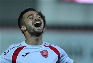 ستاره پرسپولیس در نزدیکیهای پیکان