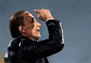درخشان : کیروش از وریا نمیگذرد !