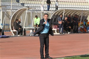 یک پرسپولیسی علیه صدرنشین استقلالی