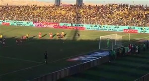پنالتی فروزان به بیرانوند از جایگاه تماشاگران