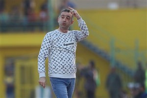 کمالوند: لیگ فقط برای سرخابی ها برگزار می شود