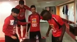 چالش بطری آب مسلمان و منشا