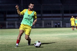سروش به دنبال گل چهارم در مقابل استقلال